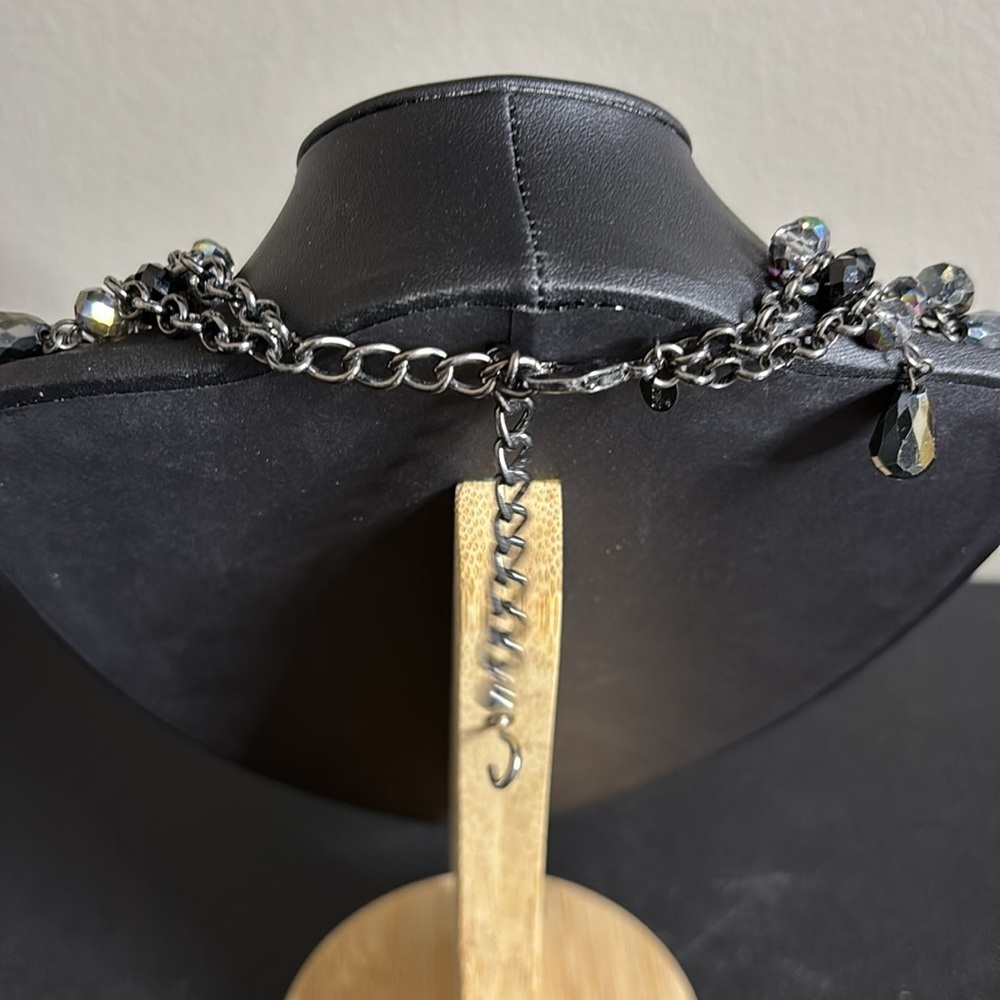 Chico’s Statement Bob AB Aurora Borealis Gunmetal Necklace​ - Picture 4 of 7